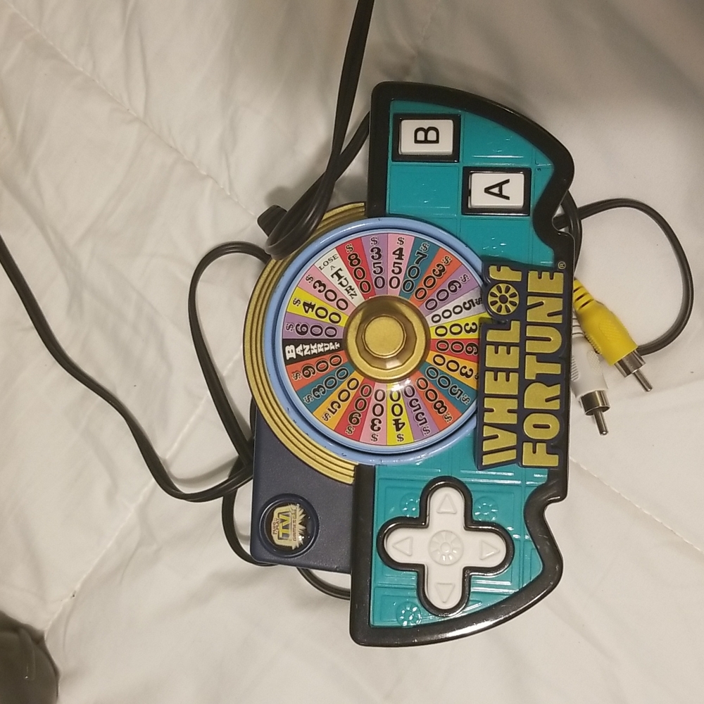 Wheel of Fortune handheld plug and play